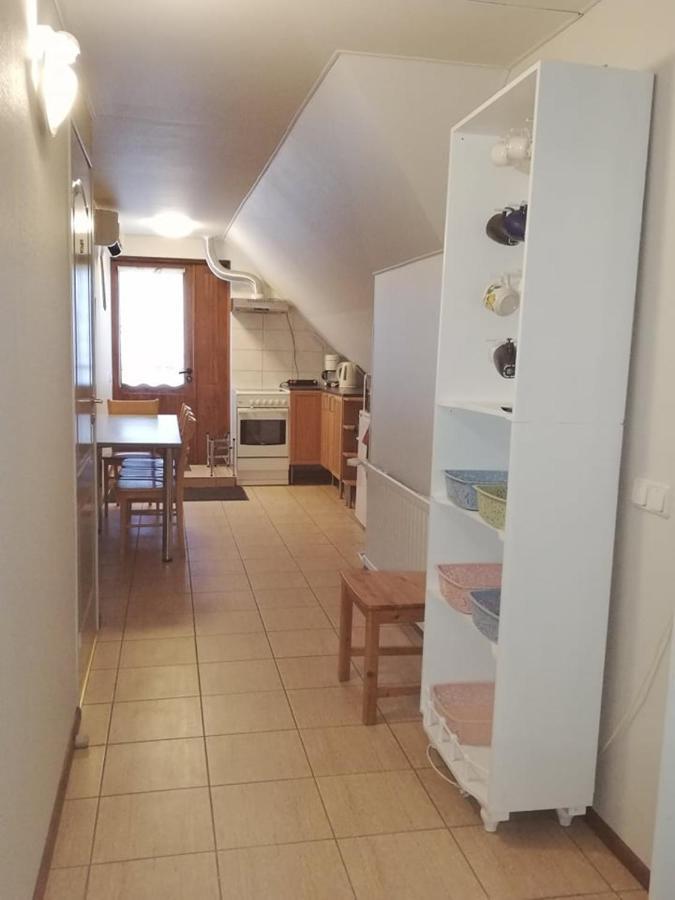 Kullerkupu Hostel Курессааре Экстерьер фото