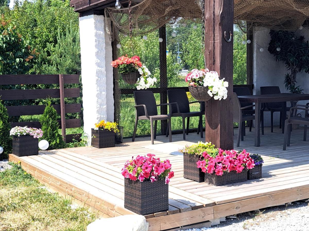 Kullerkupu Hostel Курессааре Экстерьер фото