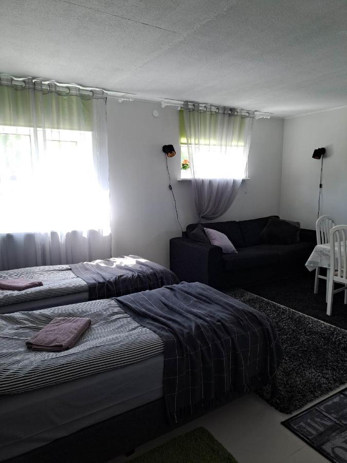 Kullerkupu Hostel Курессааре Экстерьер фото