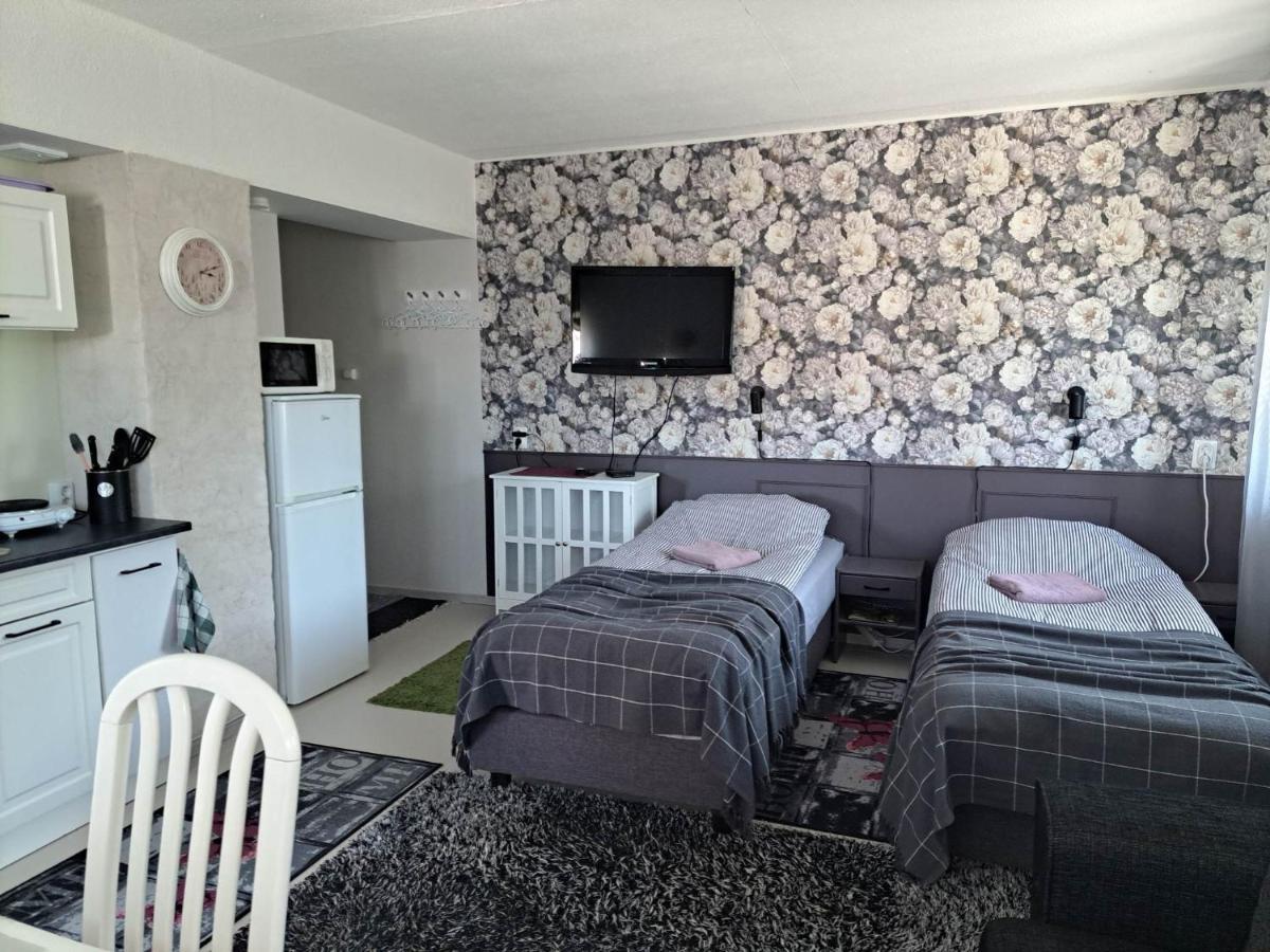 Kullerkupu Hostel Курессааре Экстерьер фото